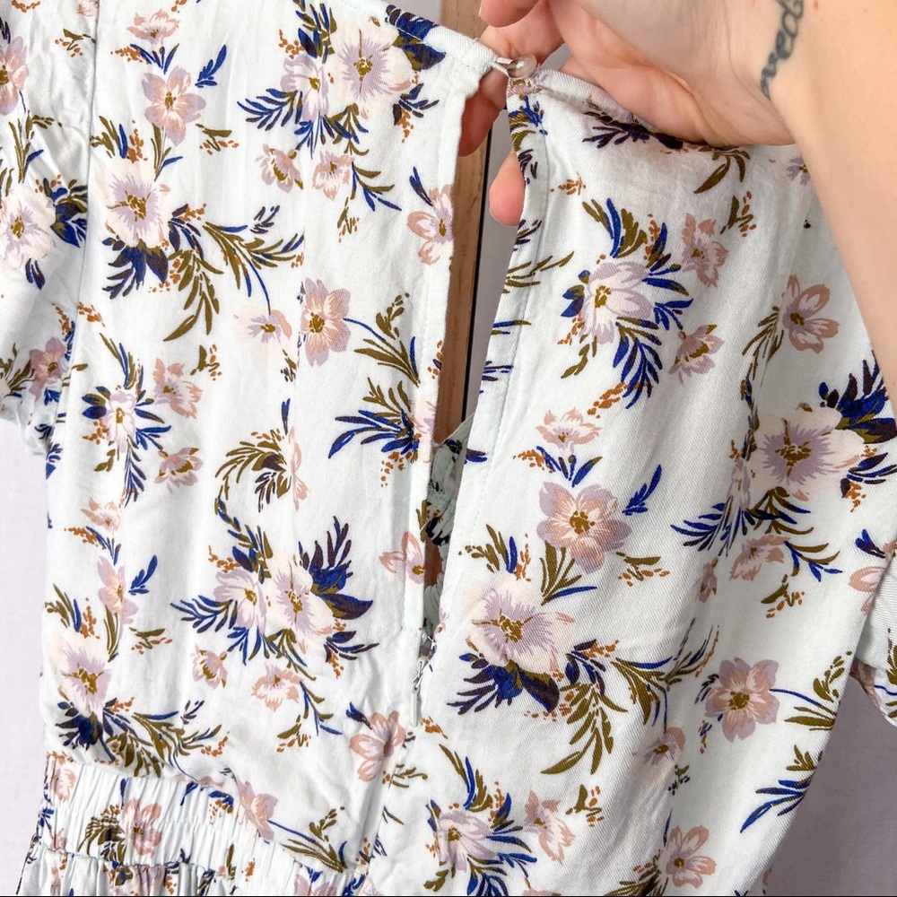 American Eagle Cut-out Floral Sundress Mini - Picture 7 of 8
